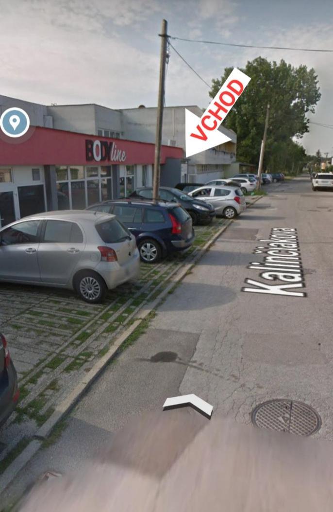 Ubytovanie Funstar Topoľčany Buitenkant foto