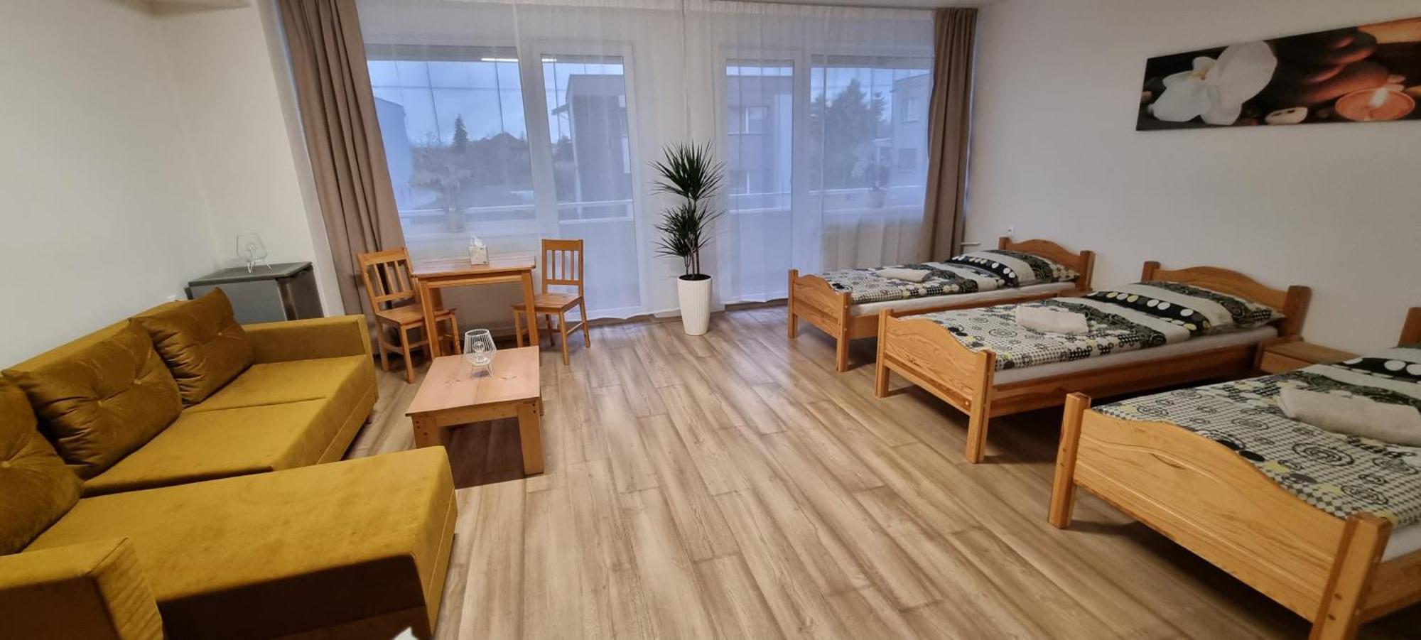 Ubytovanie Funstar Topoľčany Buitenkant foto